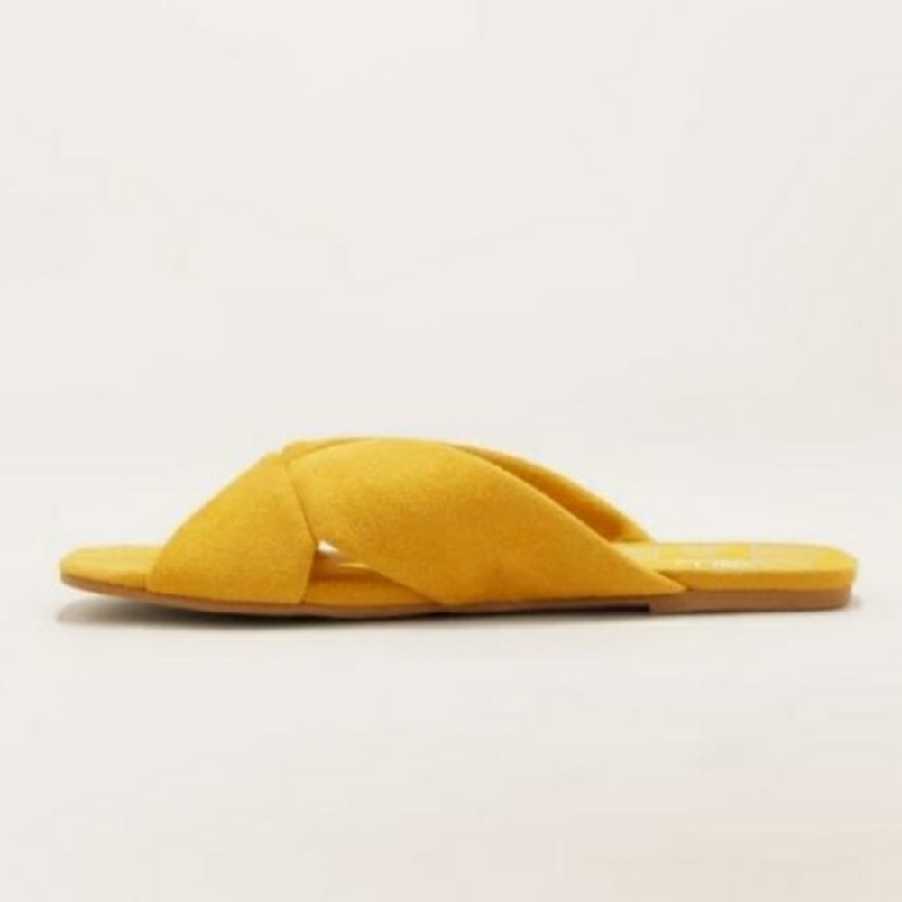 Dolce Vita Slide Slip on Sandals - Picture 2 of 2